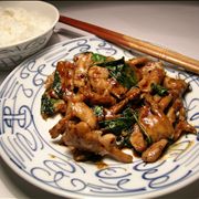 Picture Of Chinese Chicken Basil And Steamed Rice